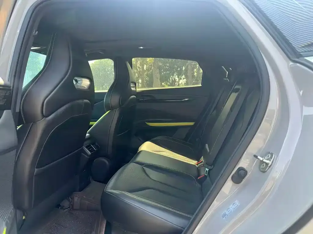 Changan UNI-V 2023 из CN, фото 4