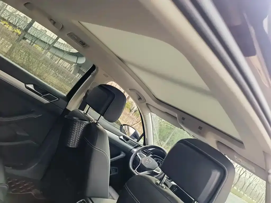 Volkswagen Magotan GTE PHEV 2022 из CN, фото 2