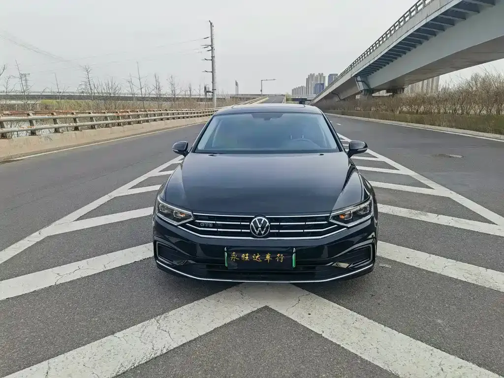 Volkswagen Magotan GTE PHEV 2022 из CN, фото 7