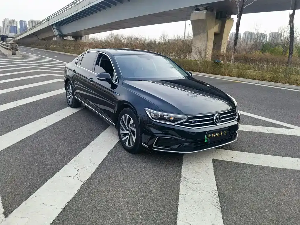 Volkswagen Magotan GTE PHEV 2022 из CN, фото 6