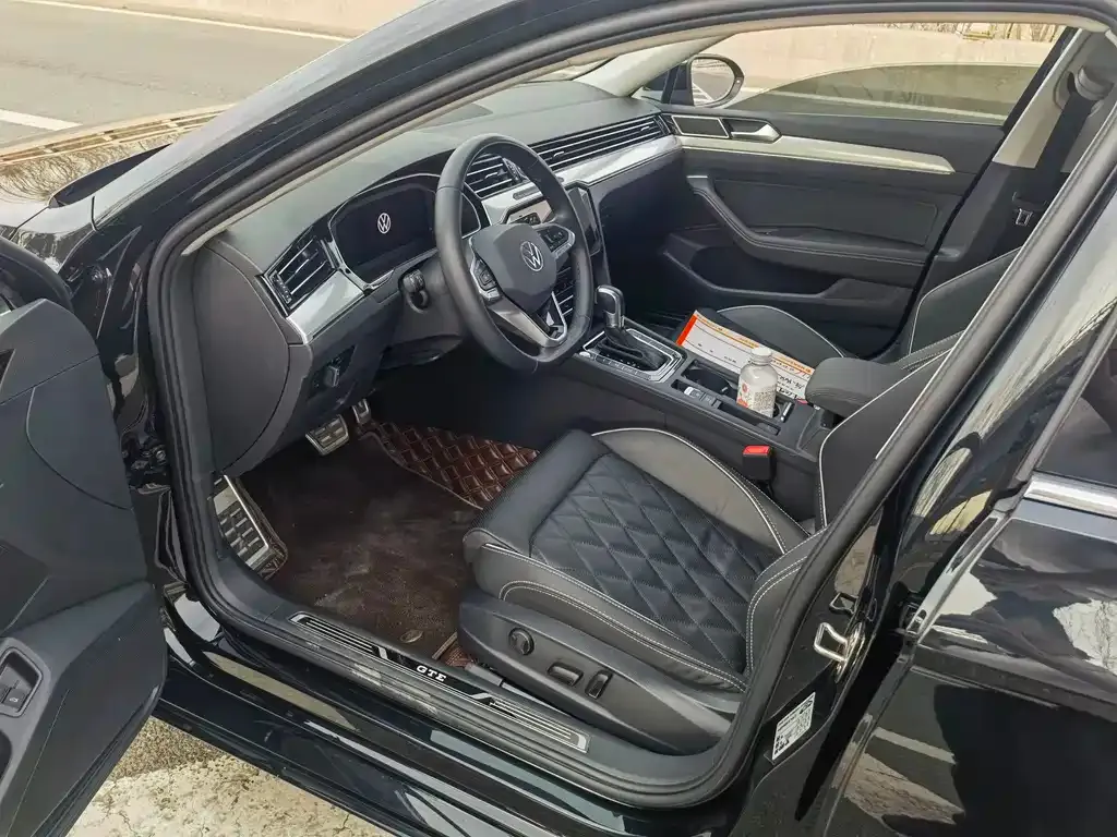 Volkswagen Magotan GTE PHEV 2022 из CN, фото 4