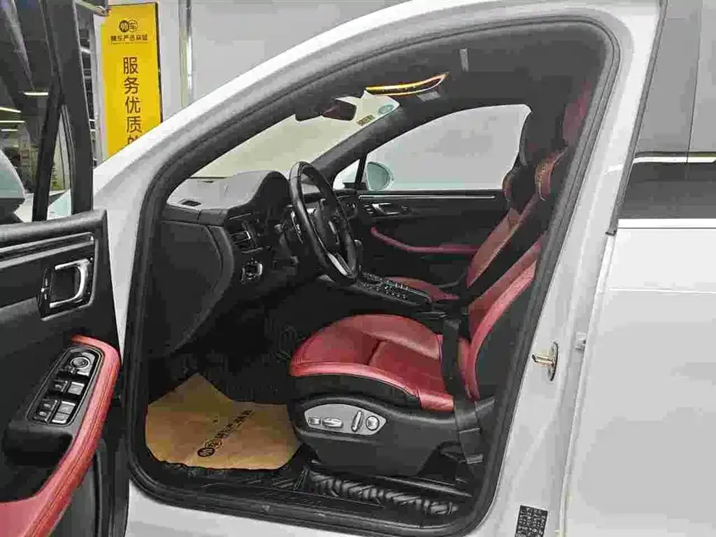 Porsche Macan 2021 из CN, фото 6
