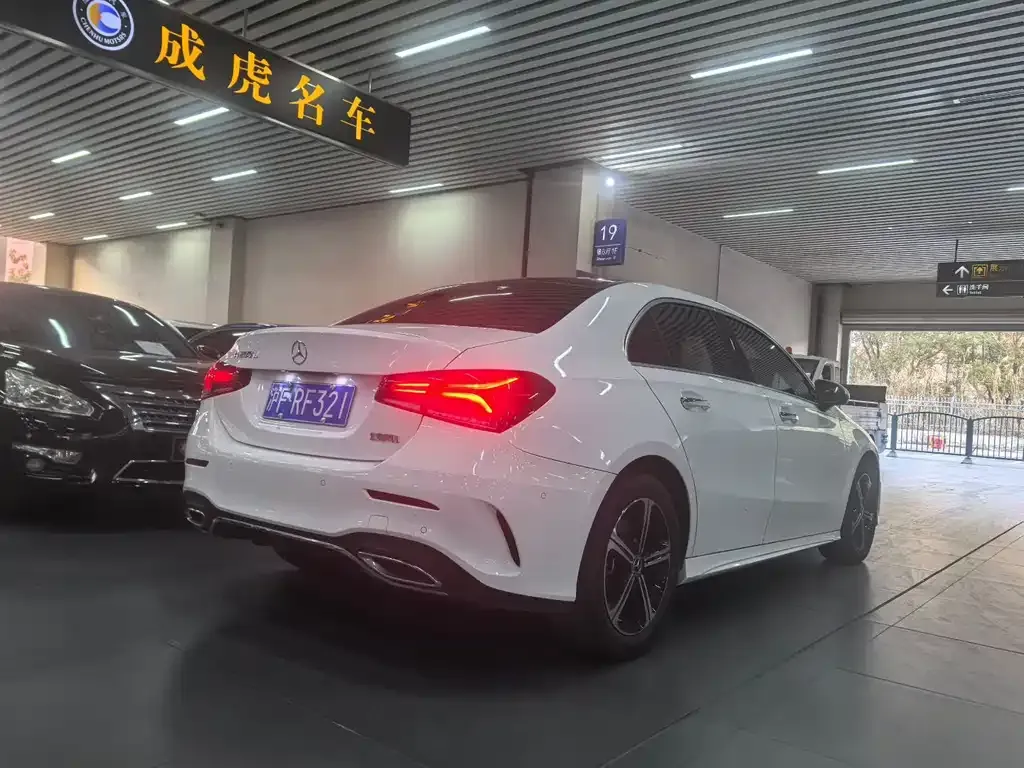 Mercedes-Benz A-Class 2023 из CN, фото 7
