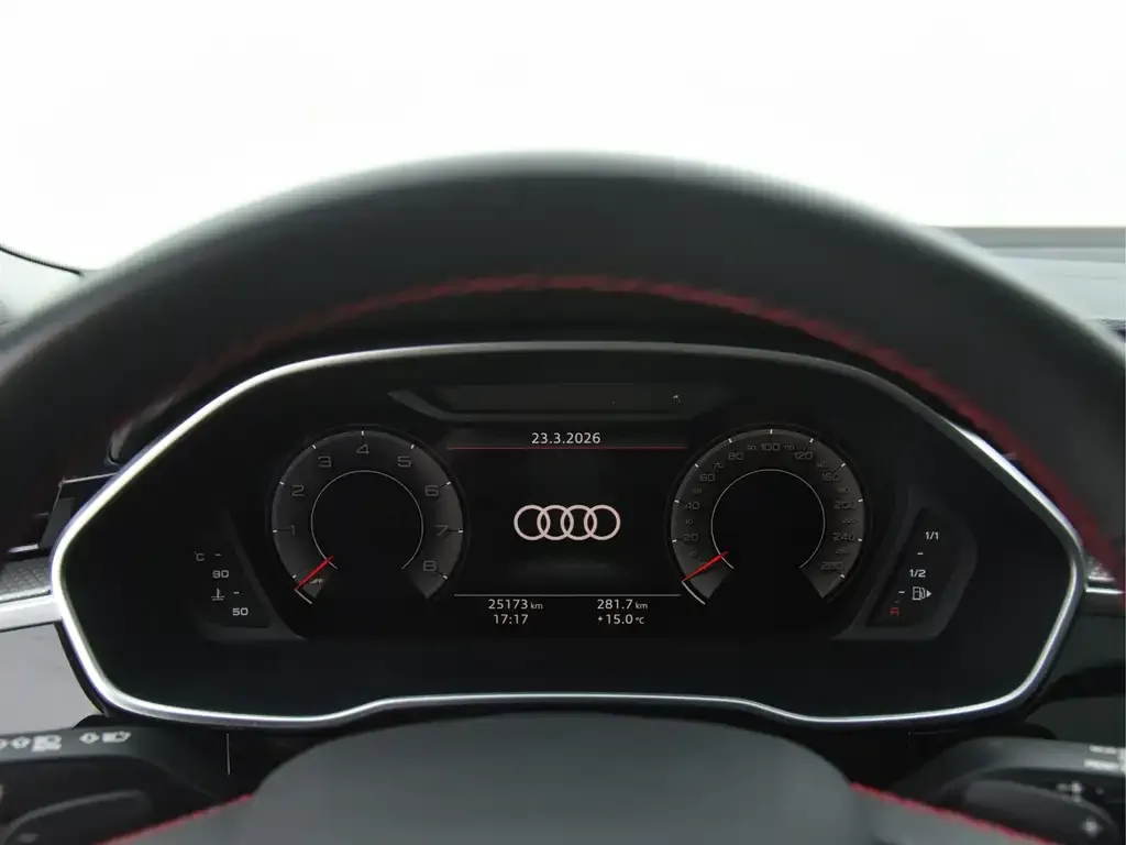 Audi Q3 2023 из CN, фото 3