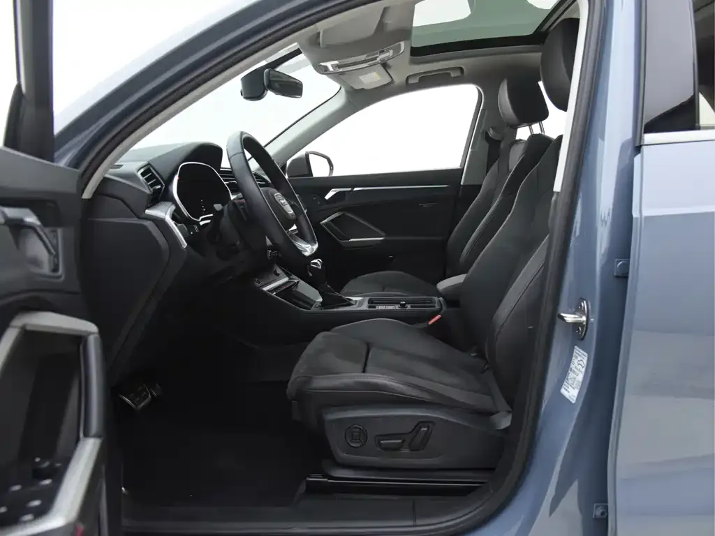 Audi Q3 2023 из CN, фото 7