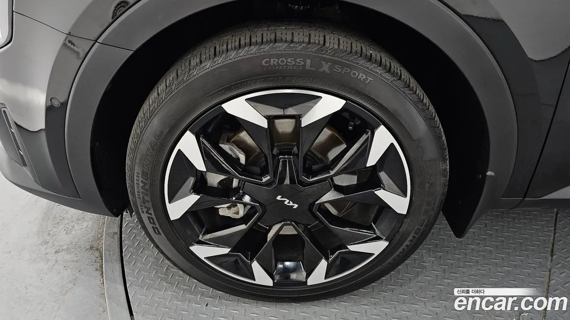 Kia Sorento — фото 8