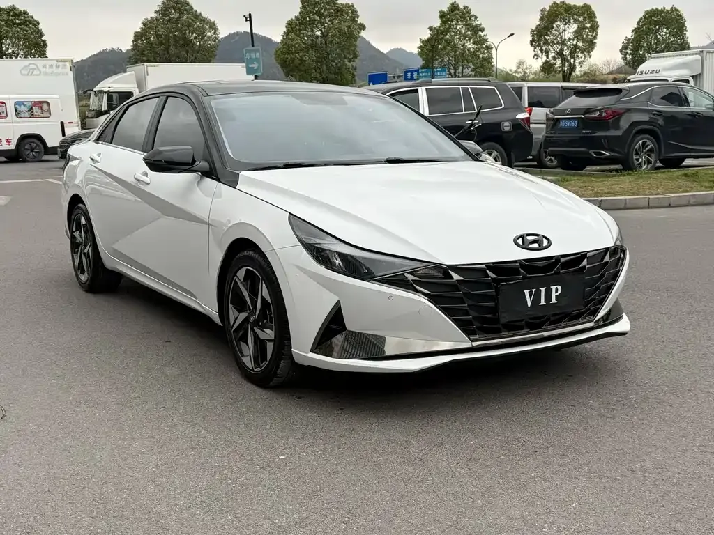 Hyundai Elantra 2023 из CN, фото 5