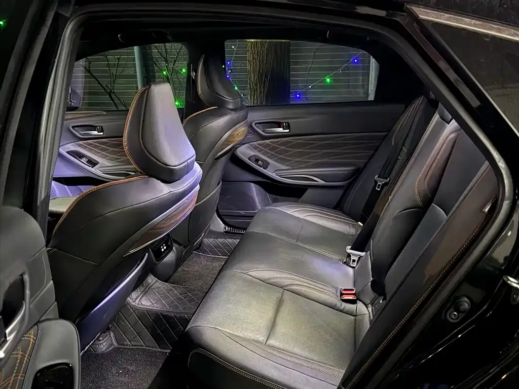 Toyota Avalon 2024 из CN, фото 5