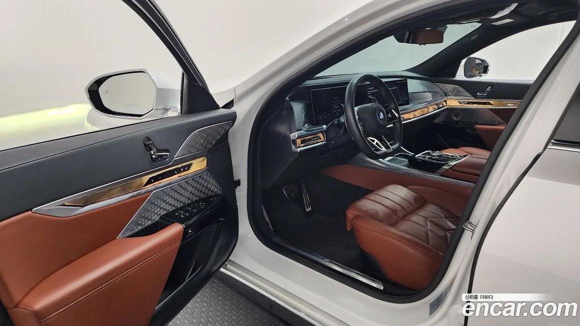 BMW 7-Series 2023 из KR, фото 3