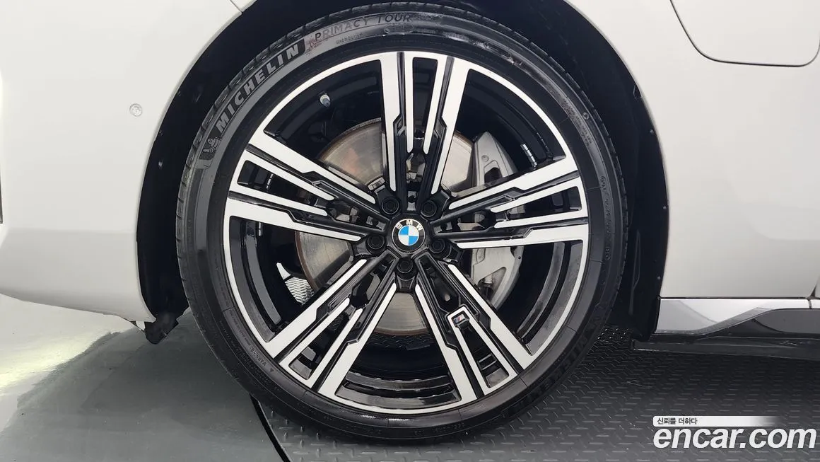 BMW 7-Series 2023 из KR, фото 10