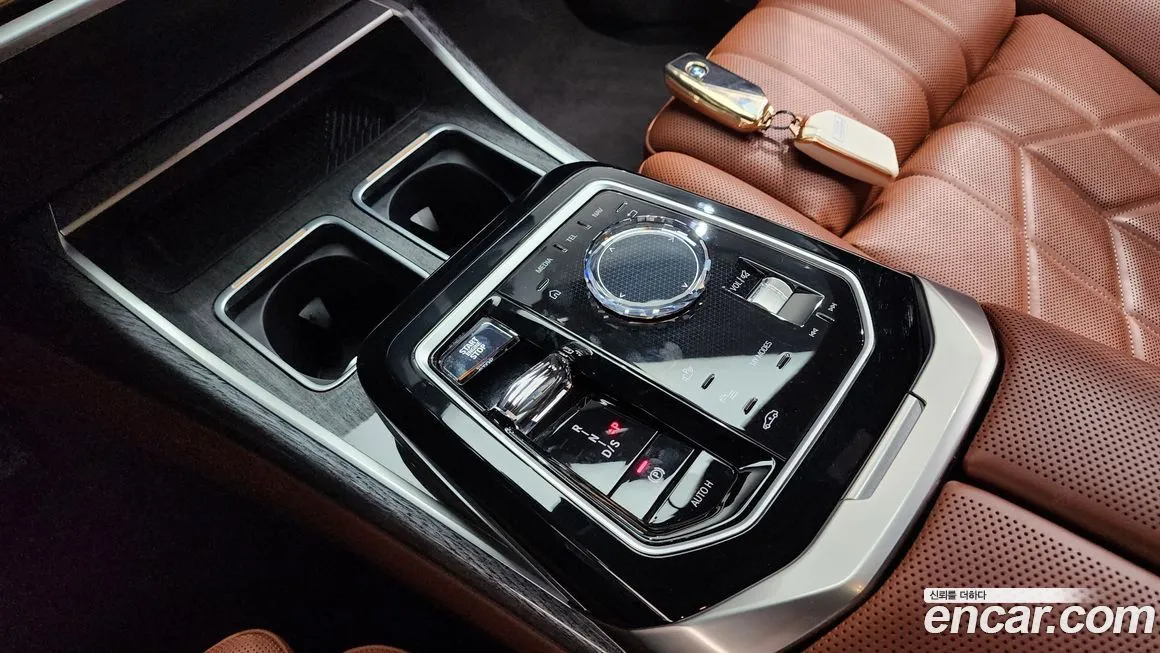 BMW 7-Series 2023 из KR, фото 8