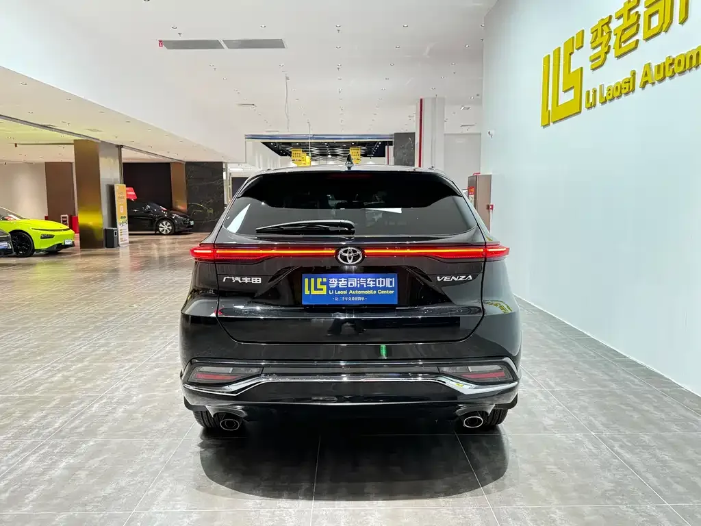 Toyota Venza 2022 из CN, фото 7