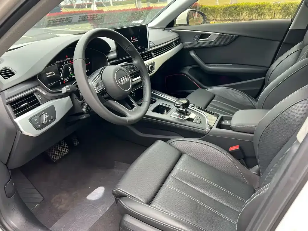Audi A4L 2022 из CN, фото 5