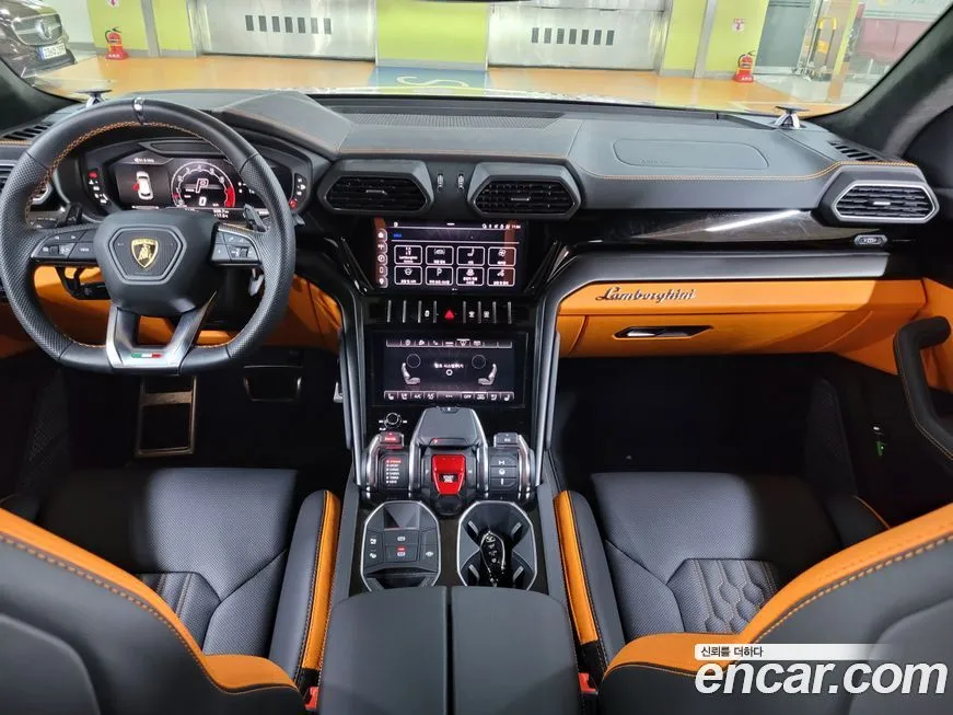 Lamborghini Urus — фото 7
