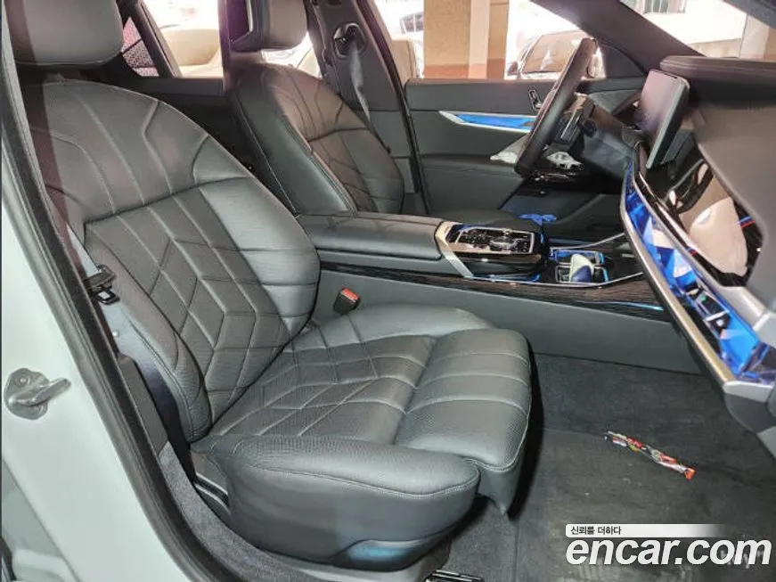 BMW 7-Series 2025 из KR, фото 8