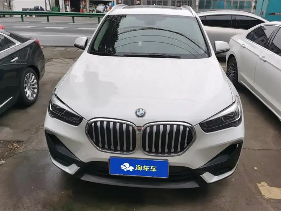 BMW X1 2021 из CN, фото 8