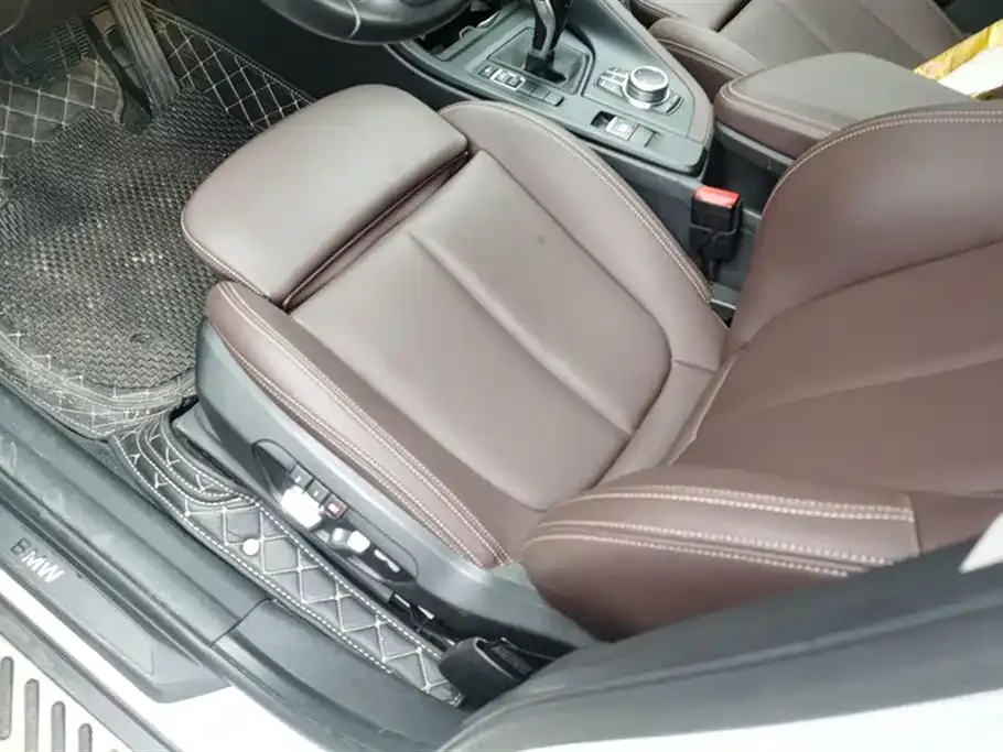 BMW X1 2021 из CN, фото 9
