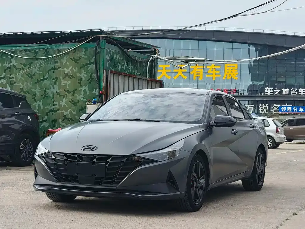 Hyundai Elantra