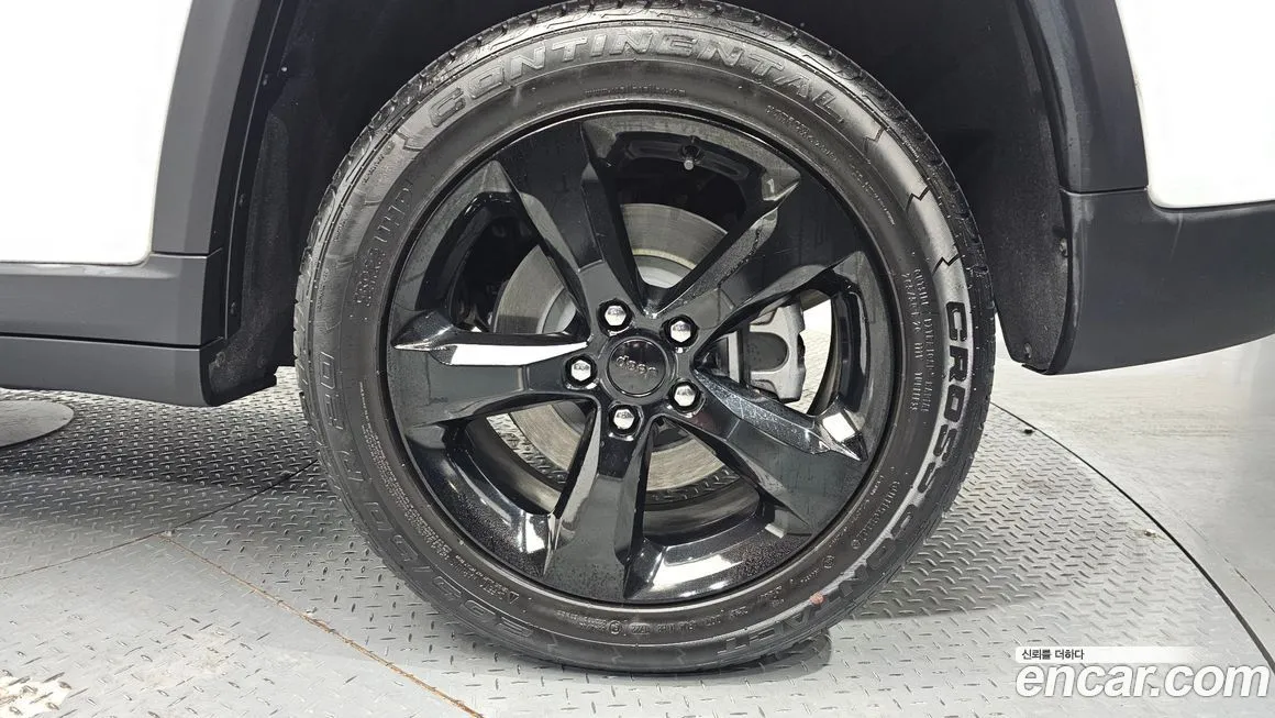 Jeep Cherokee 2023 из KR, фото 10