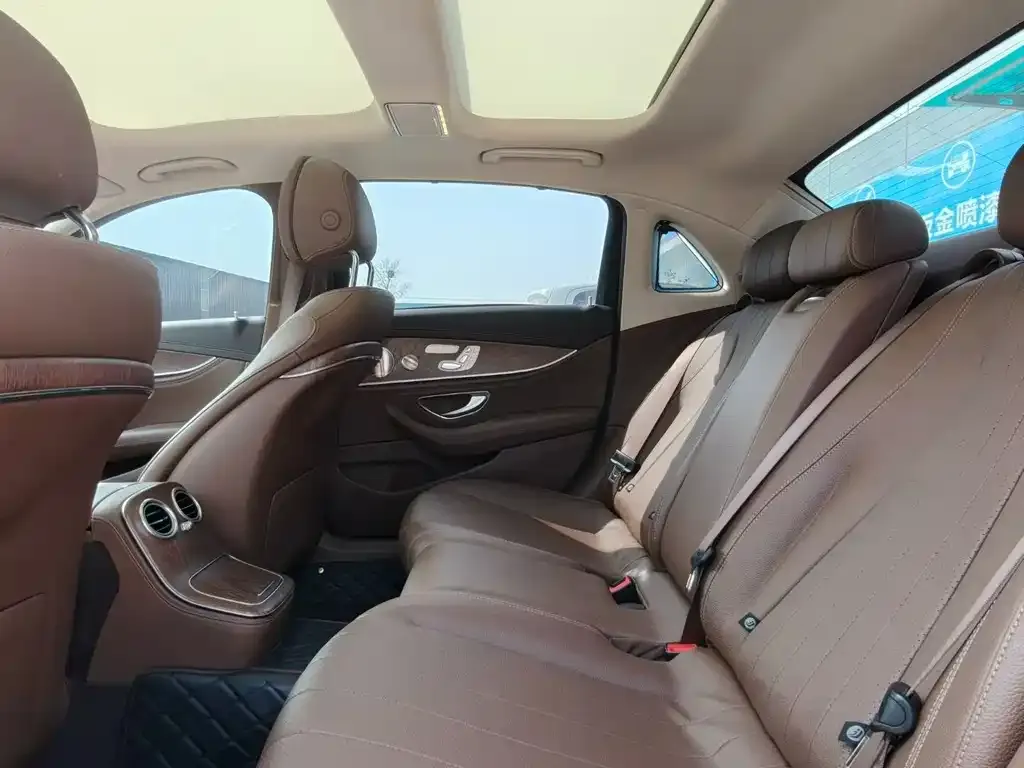 Mercedes-Benz E-Class 2022 из CN, фото 6