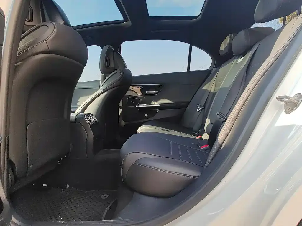 Mercedes-Benz C-Class 2024 из CN, фото 3