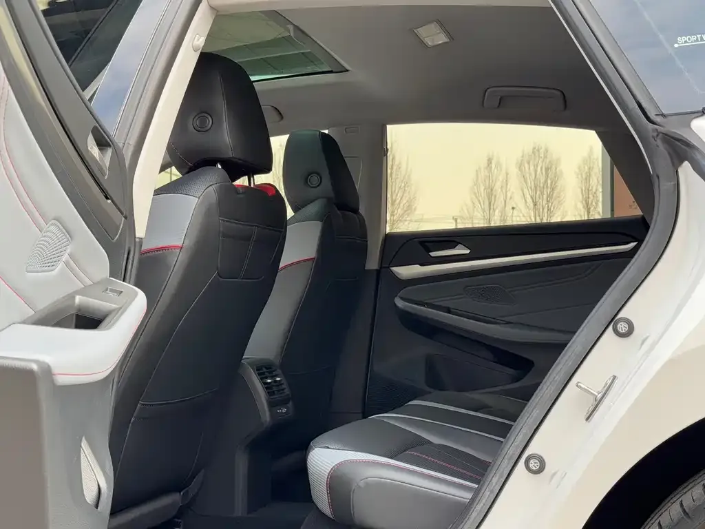 Volkswagen Lamando 2023 из CN, фото 6