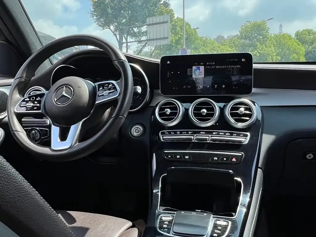 Mercedes-Benz GLC 2021 из CN, фото 2