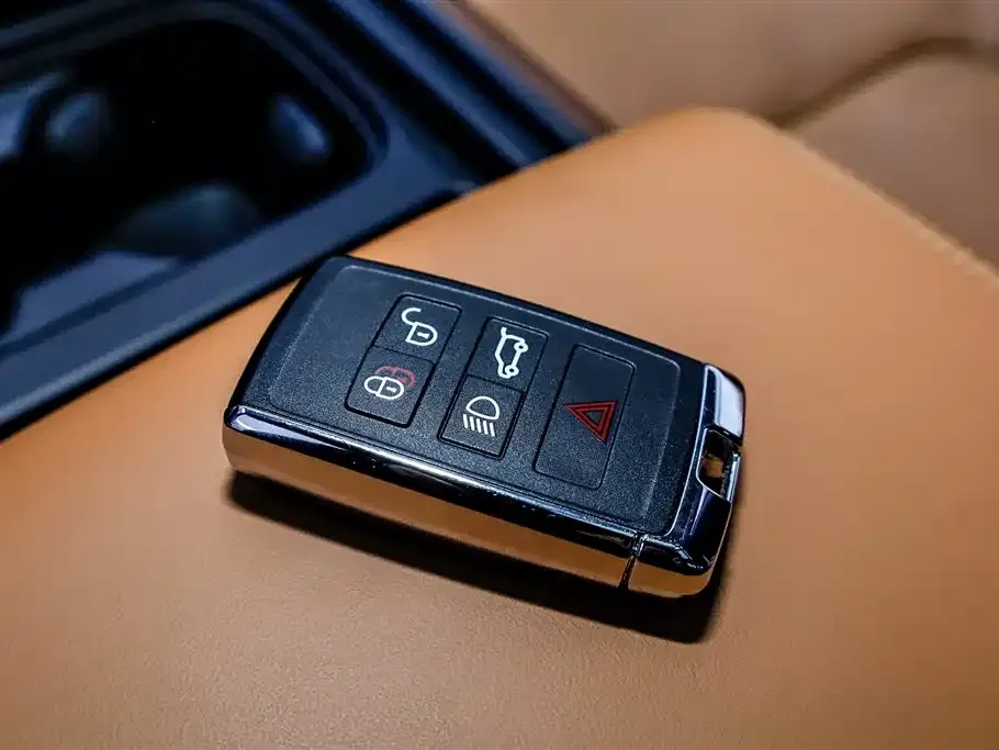 Land Rover Defender 2024 из CN, фото 3