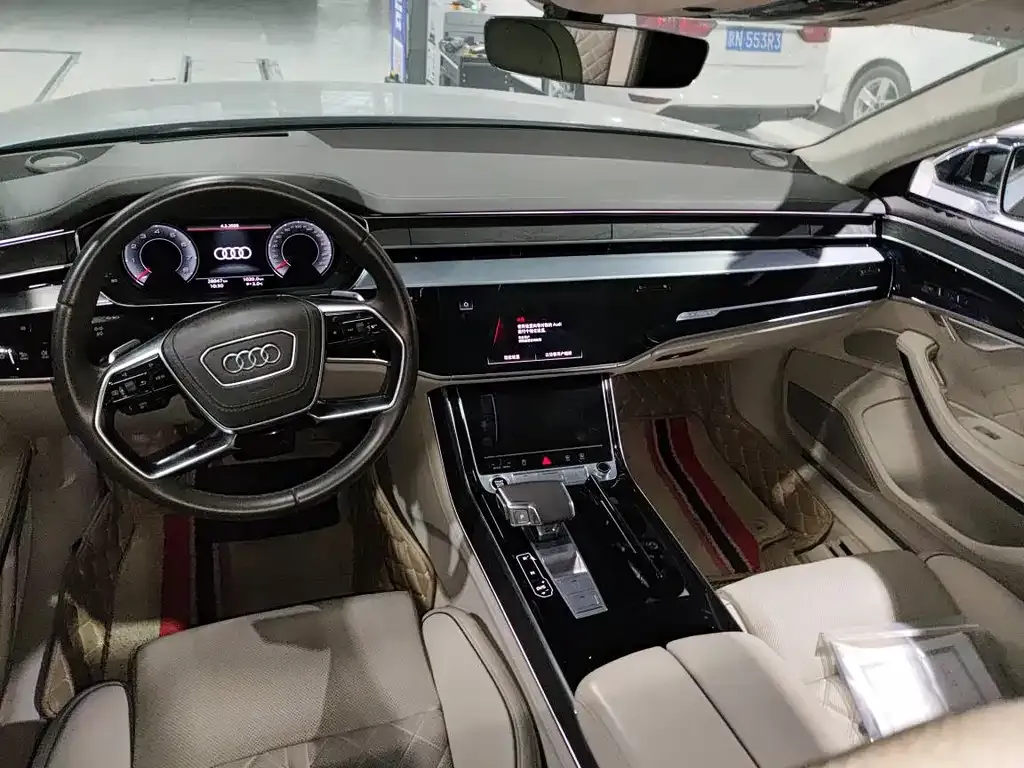 Audi A8 — фото 3