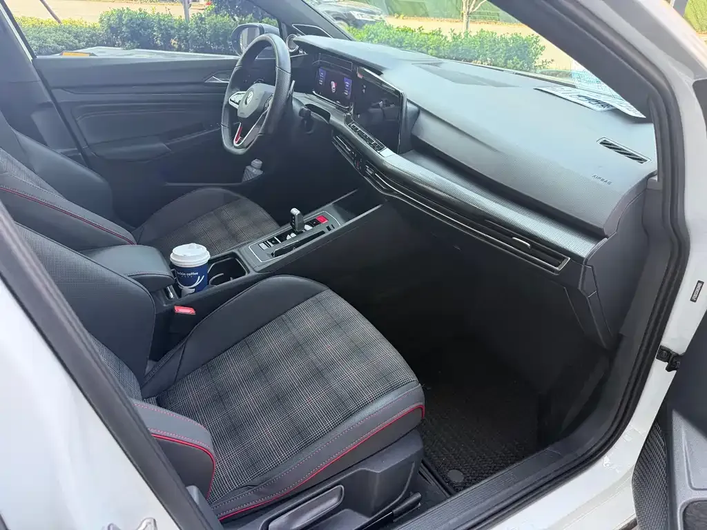 Volkswagen Golf GTI 2022 из CN, фото 3