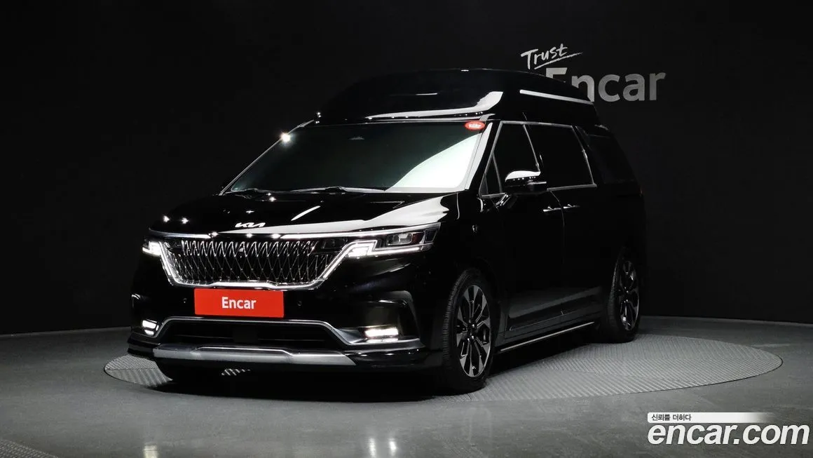 Kia Carnival — фото 1