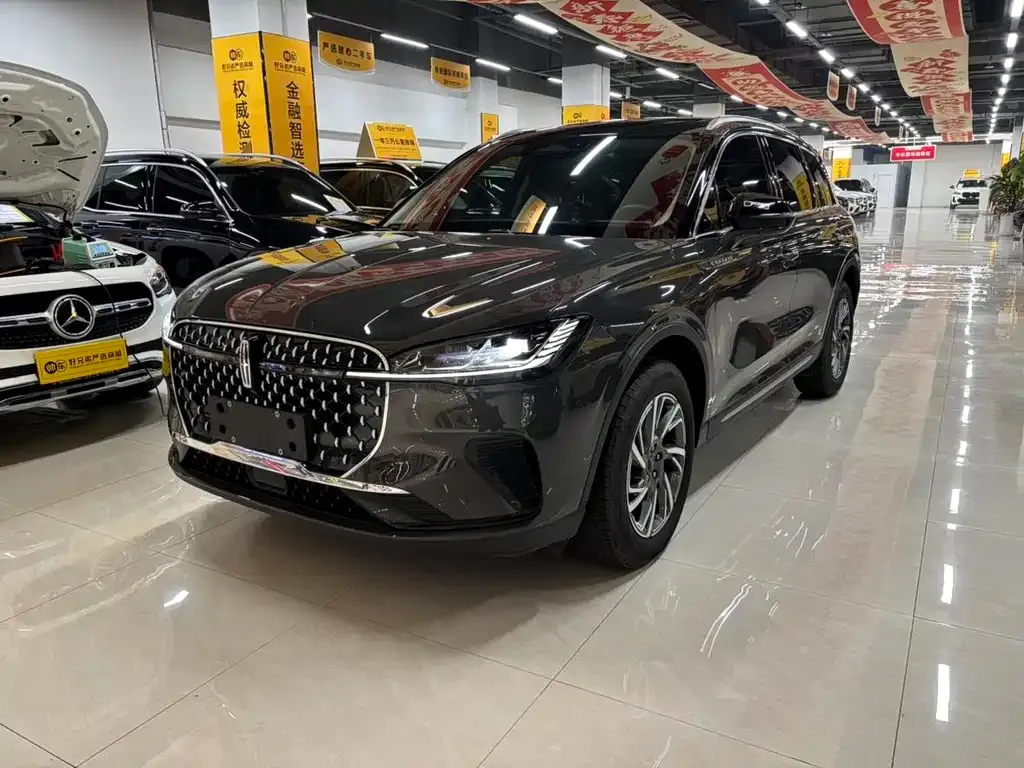 Lincoln Corsair 2025 из CN, фото 1
