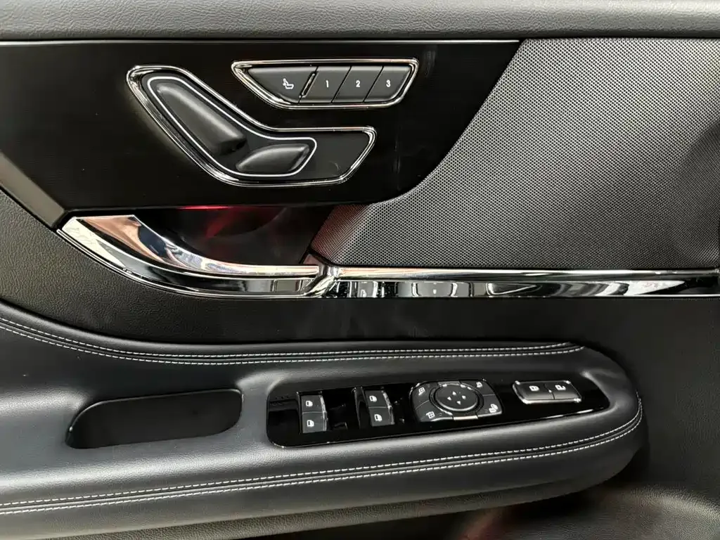Lincoln Corsair 2025 из CN, фото 10