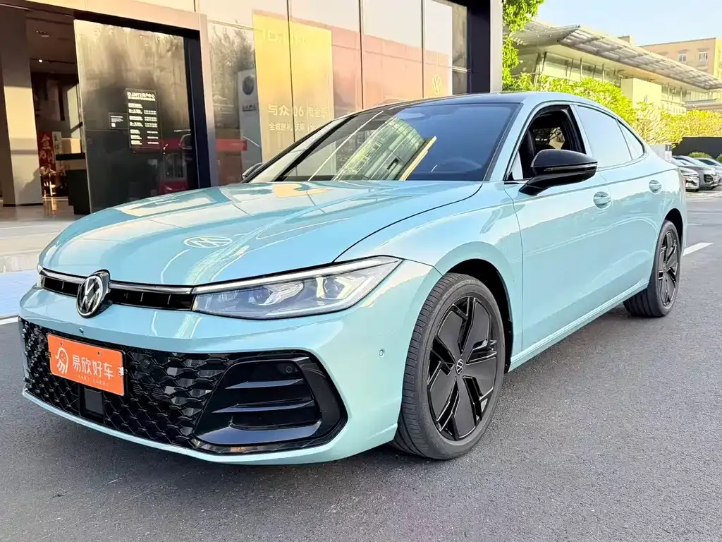 Volkswagen Passat 2024 из CN, фото 1