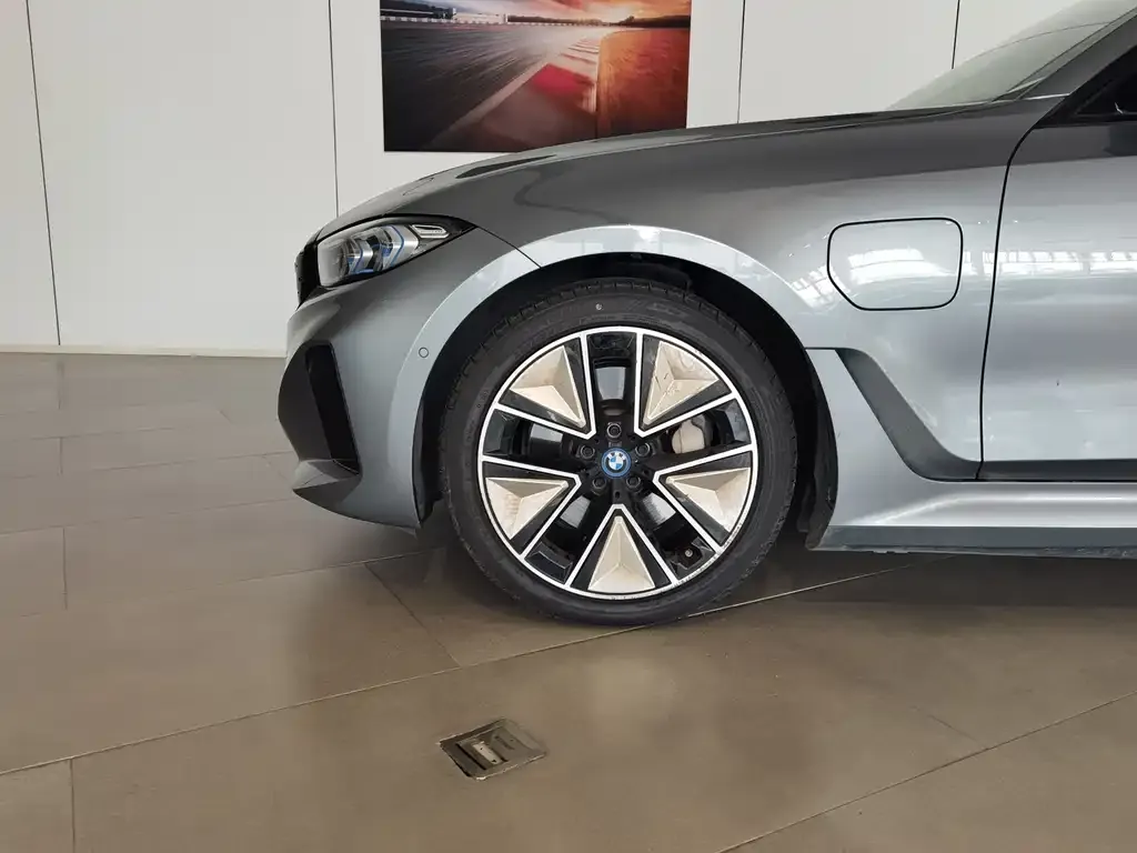 BMW i3 — фото 4