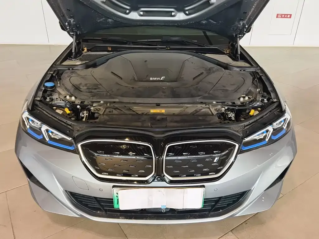 BMW i3 — фото 8