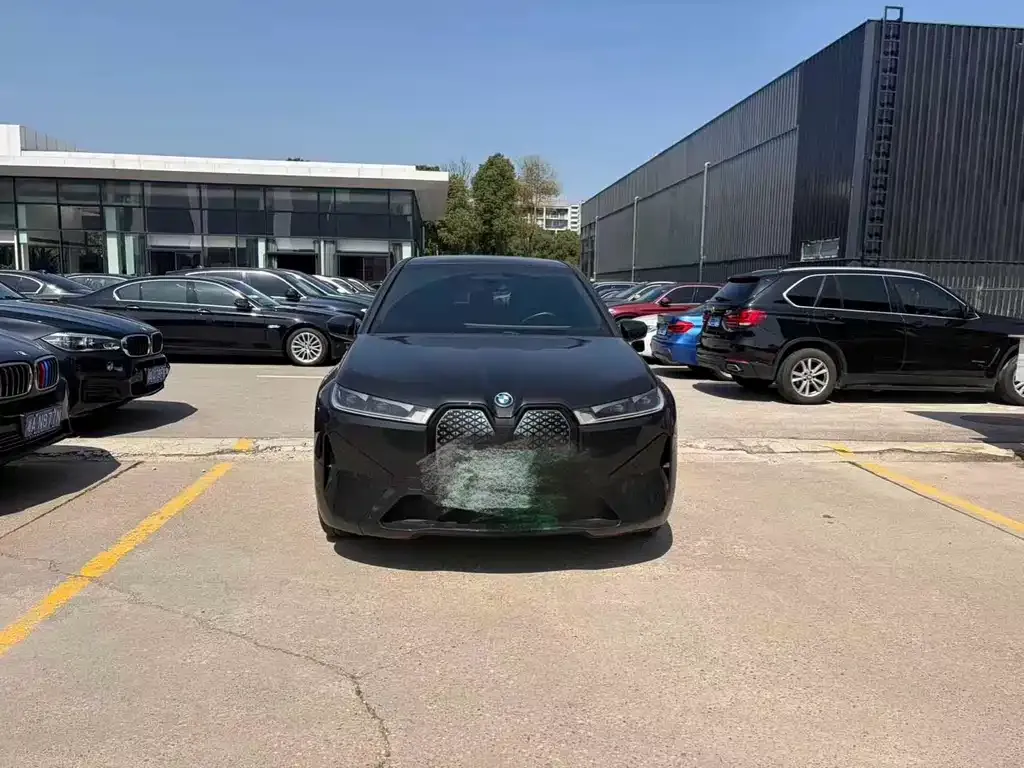 BMW iX 2023 из CN, фото 5