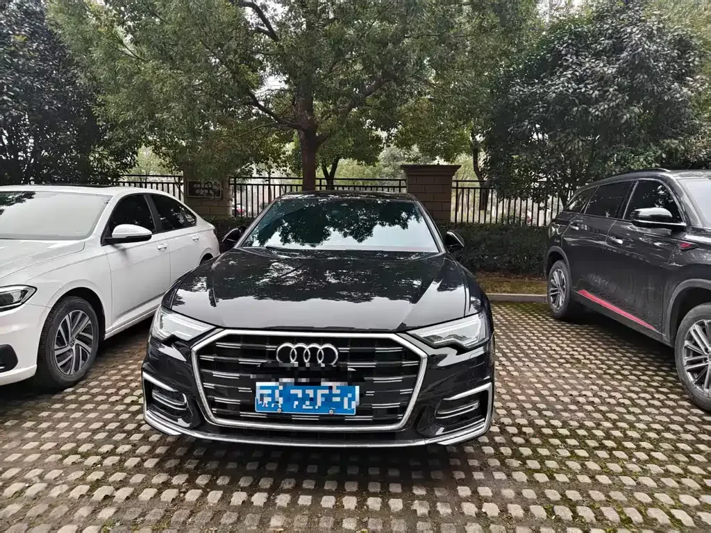 Audi A6L 2023 из CN, фото 1