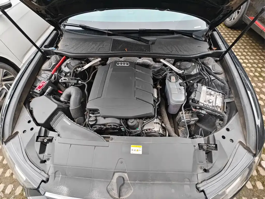 Audi A6L 2023 из CN, фото 6