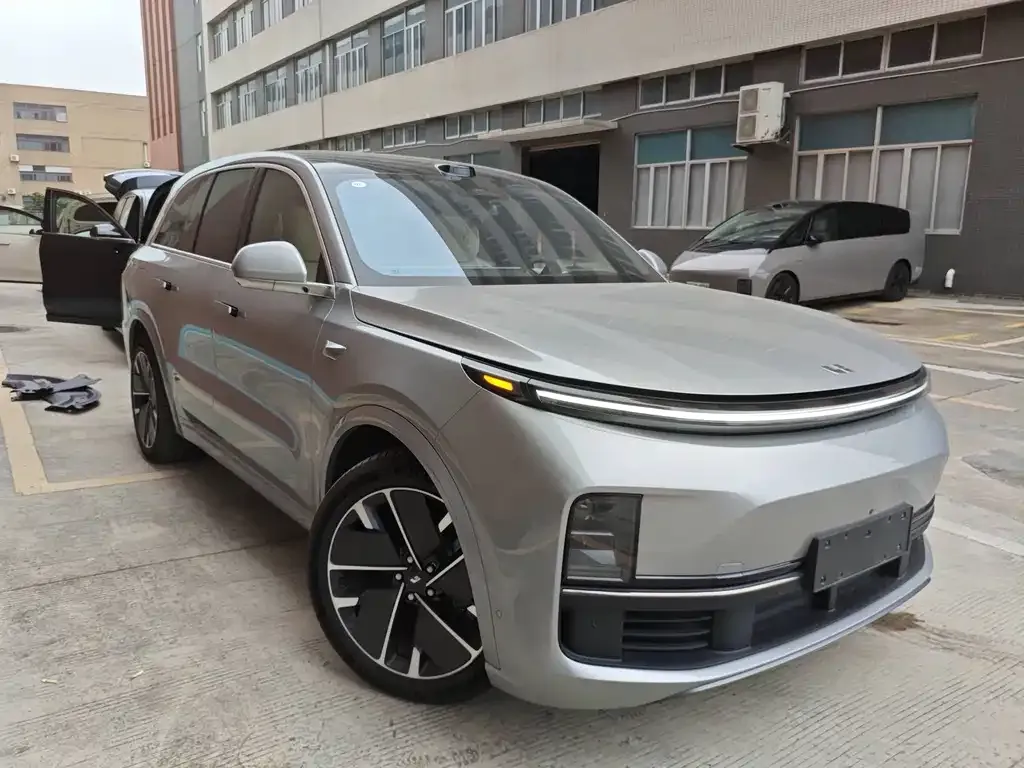 Li Auto L8 2025 из CN, фото 2