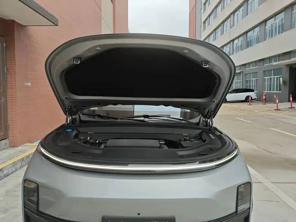 Li Auto L8 2025 из CN, фото 5
