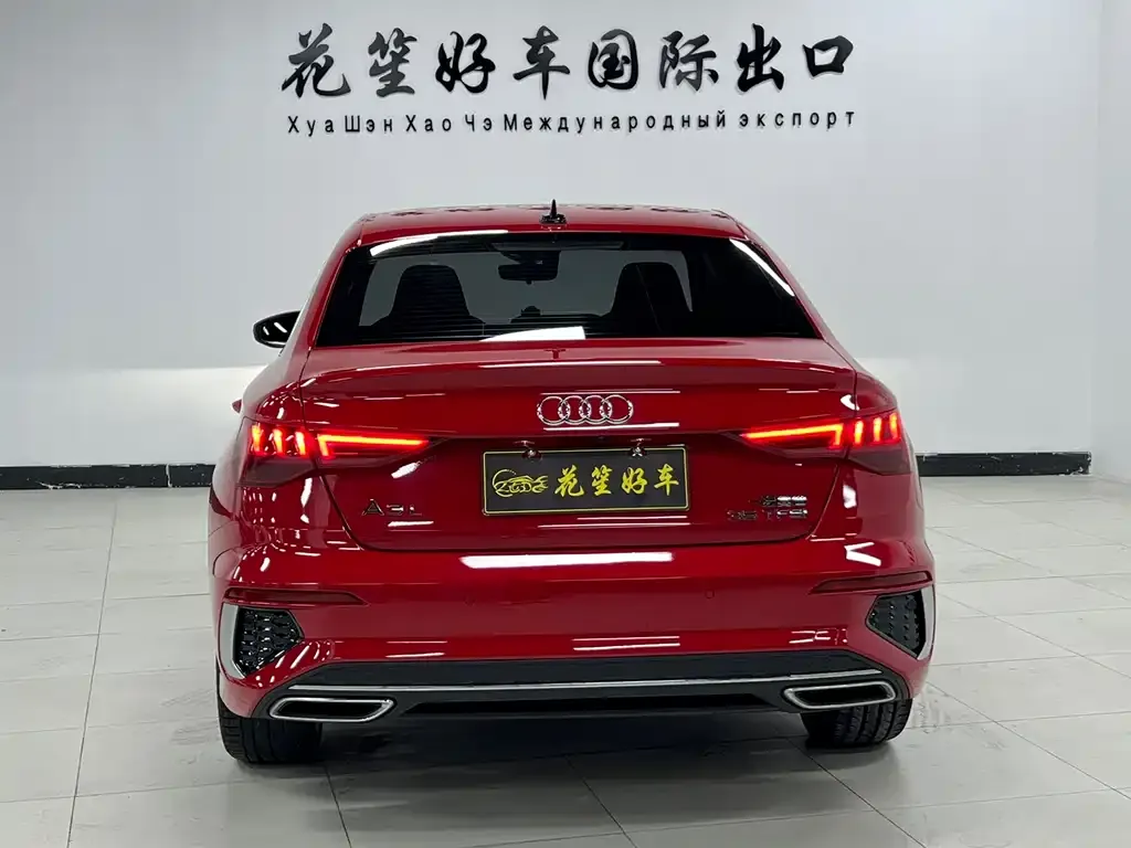 Audi A3 2023 из CN, фото 2