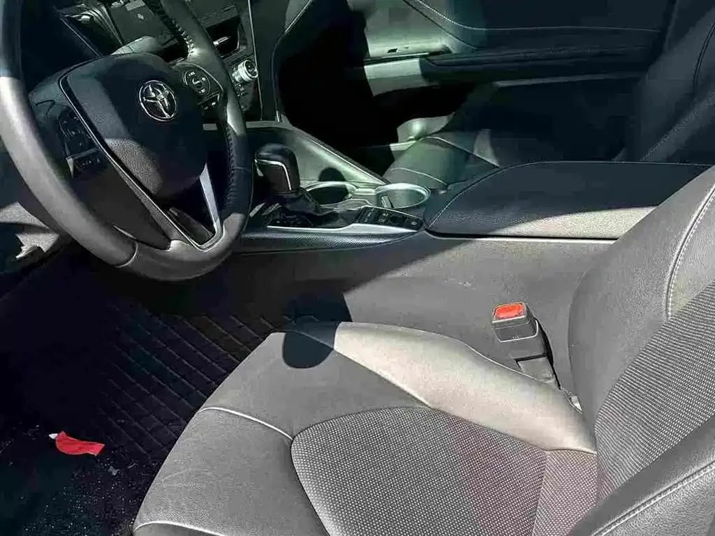 Toyota Camry 2023 из CN, фото 5