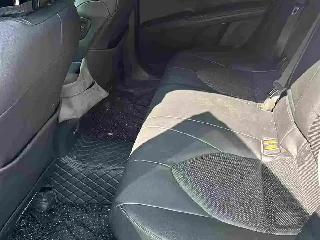 Toyota Camry 2023 из CN, фото 6