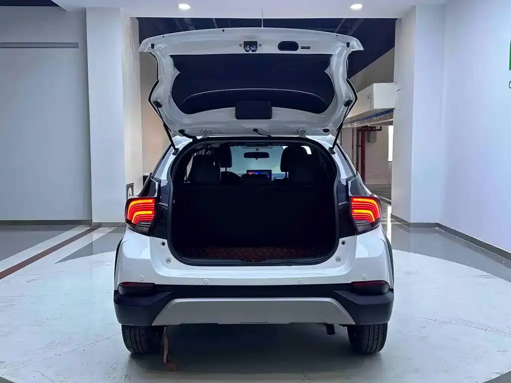 Toyota Yaris L 2022 из CN, фото 4