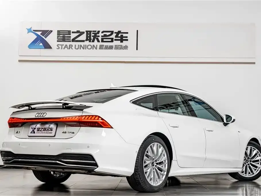 Audi A7 2021 из CN, фото 7
