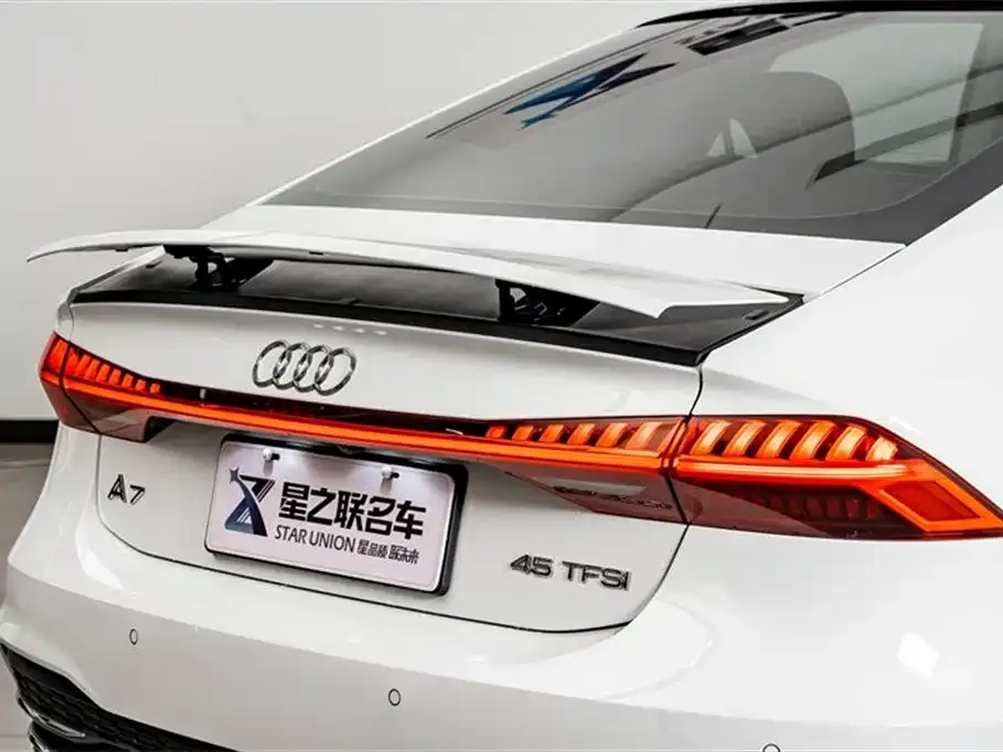 Audi A7 2021 из CN, фото 10