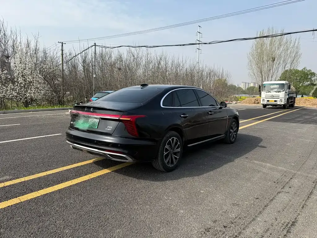 Hongqi H5 PHEV 2025 из CN, фото 9