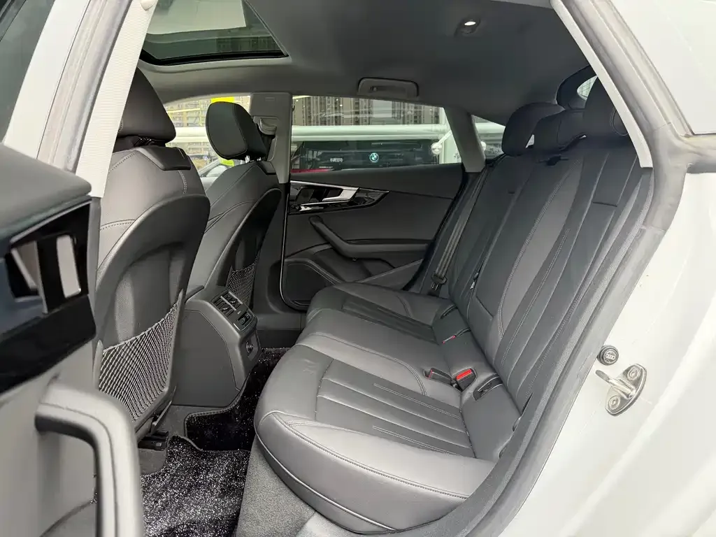 Audi A5 (Import) 2022 из CN, фото 2