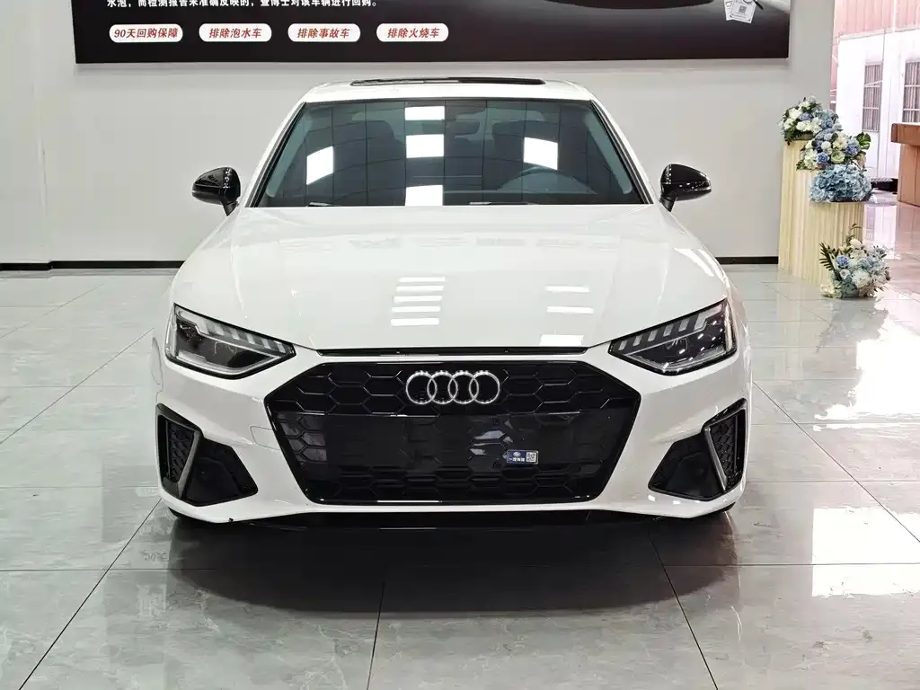 Audi A4L 2022 из CN, фото 4